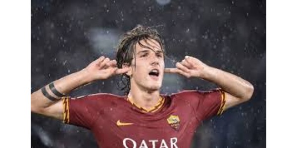 Zaniolo ne portera pas de Totti 10